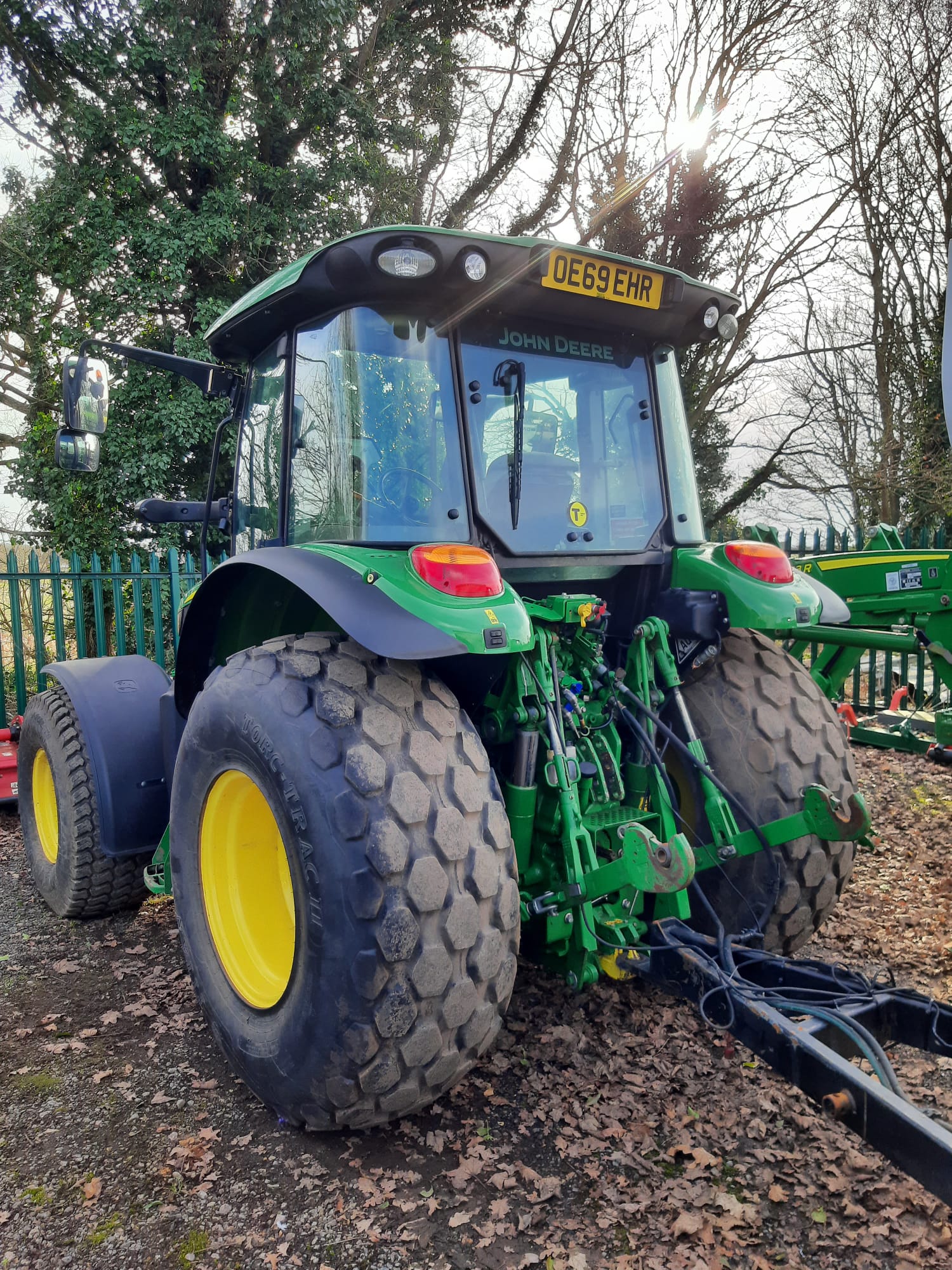 John Deere 5100R