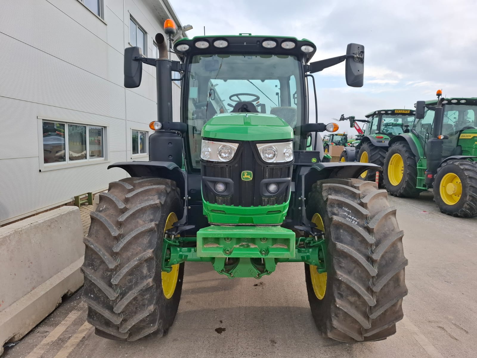 John Deere 6R 150