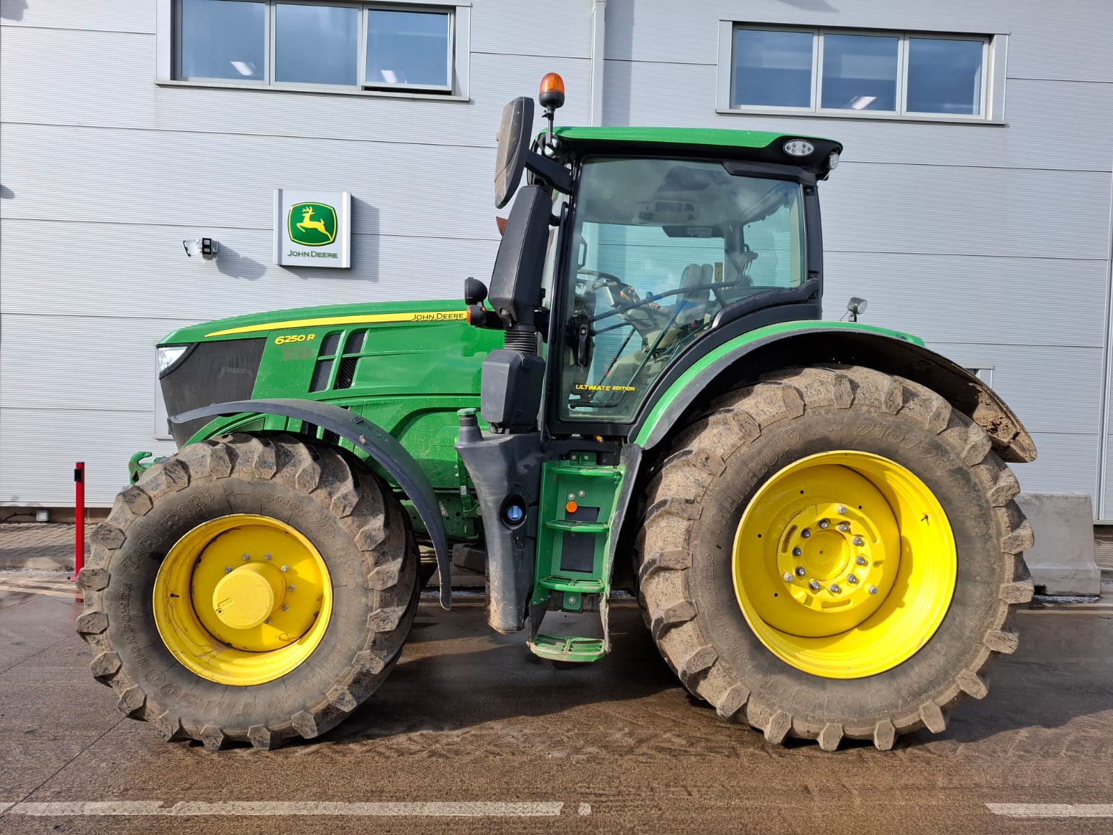 John Deere 6250R