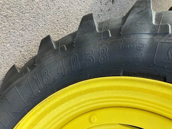 John Deere 6120M - Image 9
