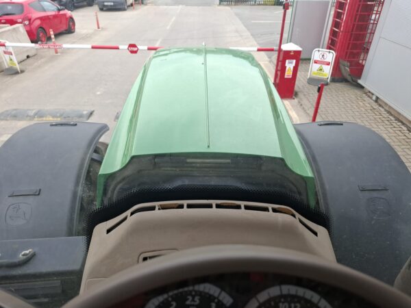 John Deere 6215R - Image 13
