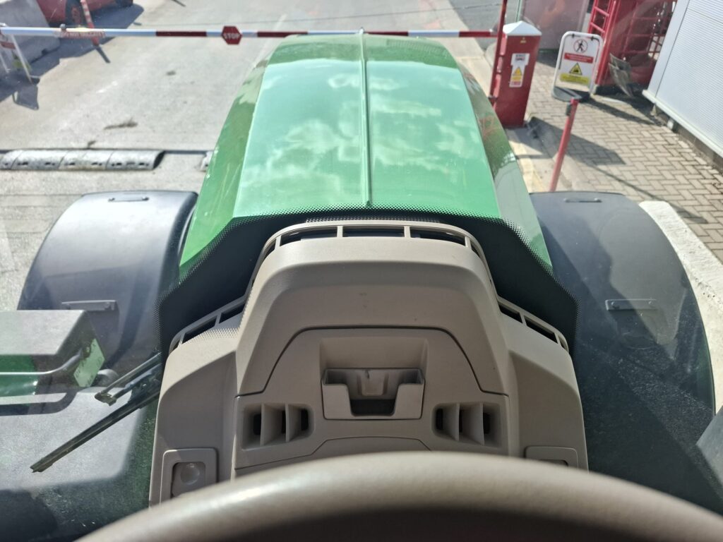 John Deere 6R 215 - Image 13