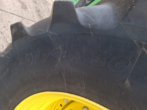 John Deere 8270R - Image 13