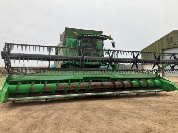John Deere T670 - Image 23