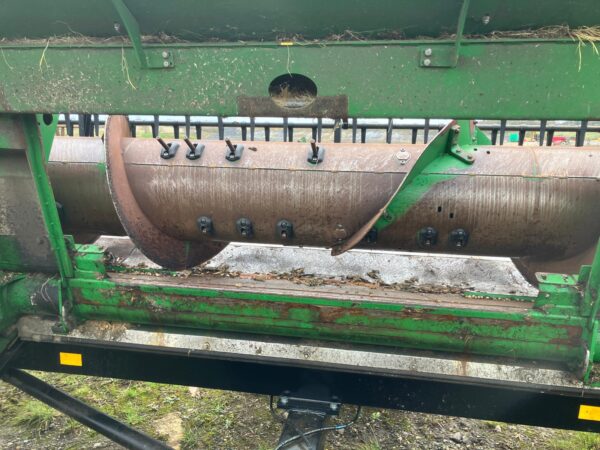 John Deere T670 - Image 26