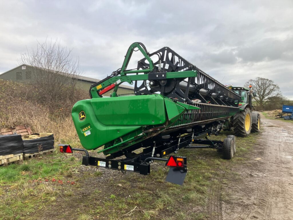 John Deere T670 - Image 28