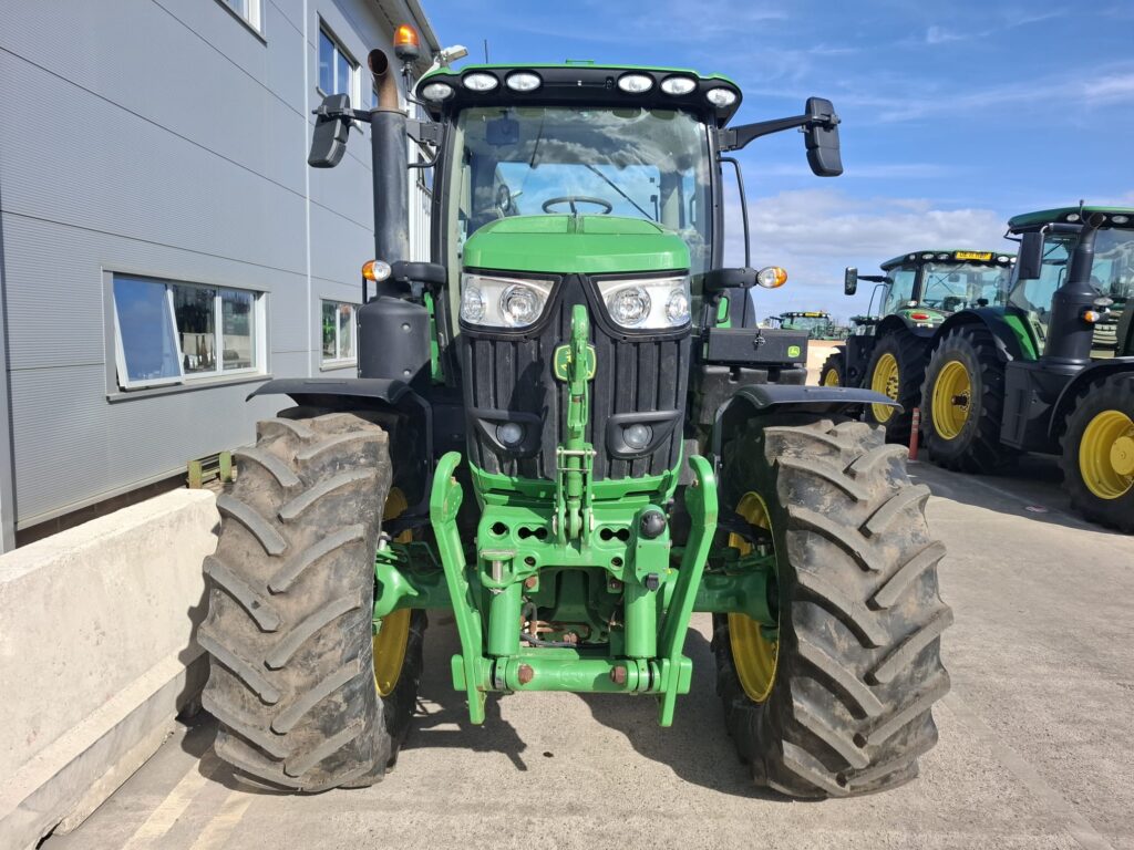 John Deere 6R 215 - Image 3