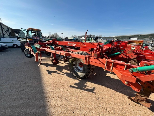 Kverneland CTS Stubble Finisher Cultivator