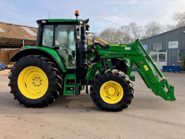 John Deere 6120M - Image 2
