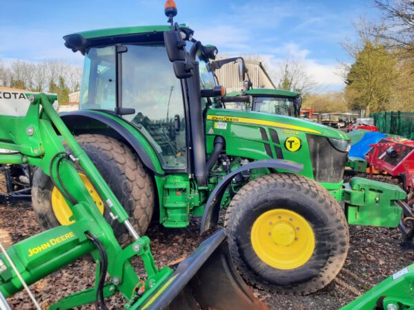 John Deere 5100R