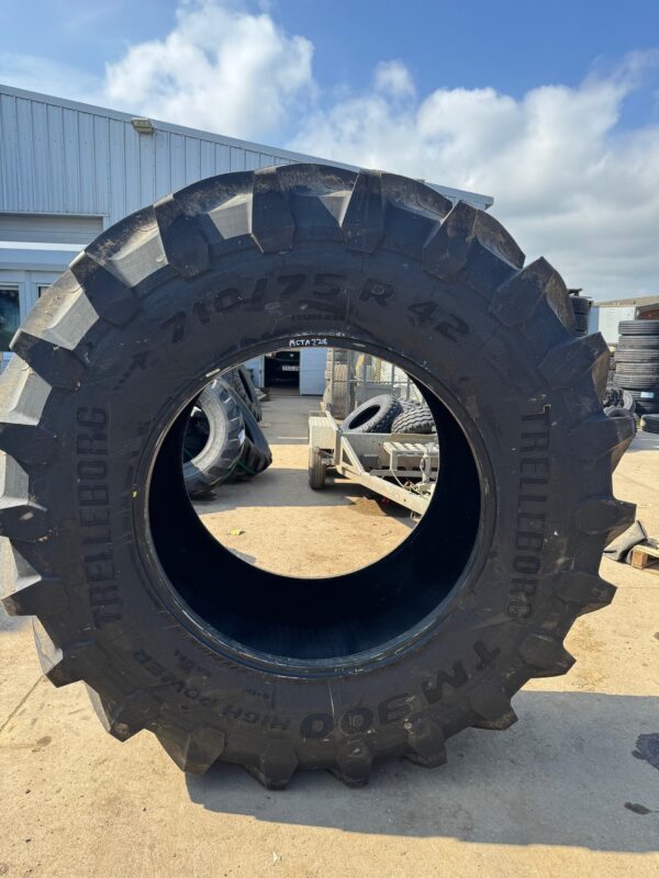710/75X42 Trelleborg TM900 High Power