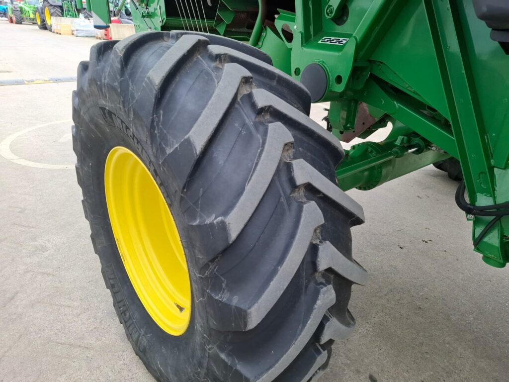 John Deere T670 - Image 7