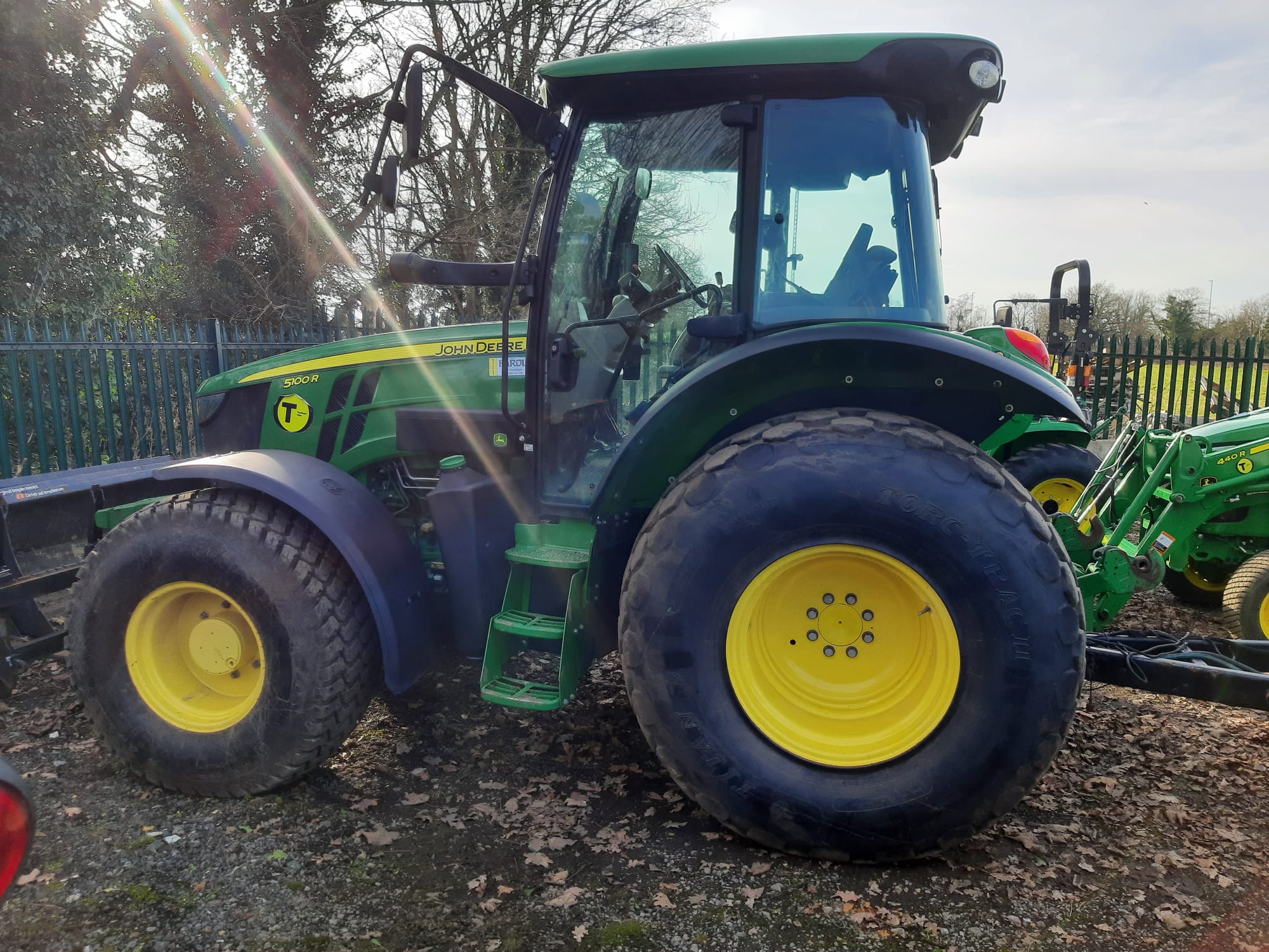 John Deere 5100R