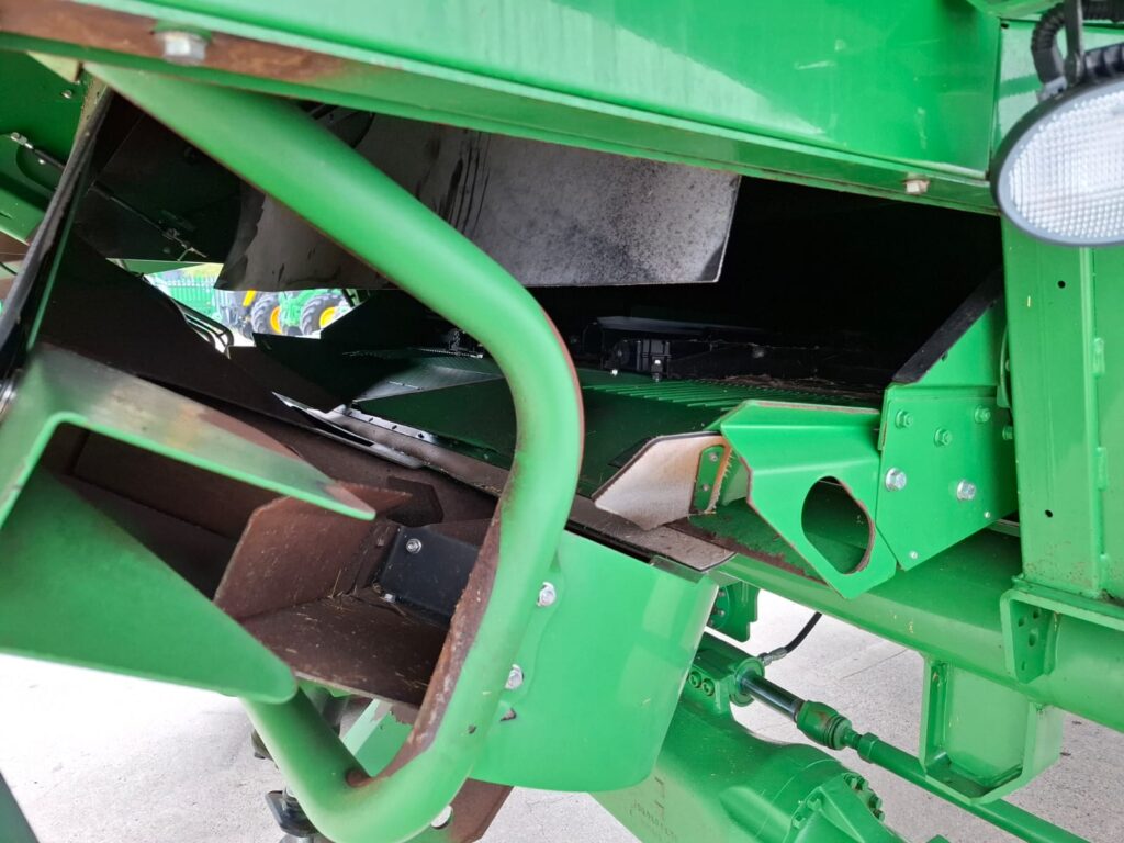 John Deere T670 - Image 8