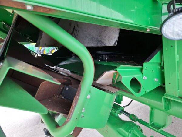 John Deere T670 - Image 8