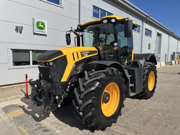 JCB Fastrac 4220