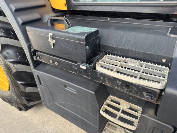 JCB Fastrac 4220 - Image 8