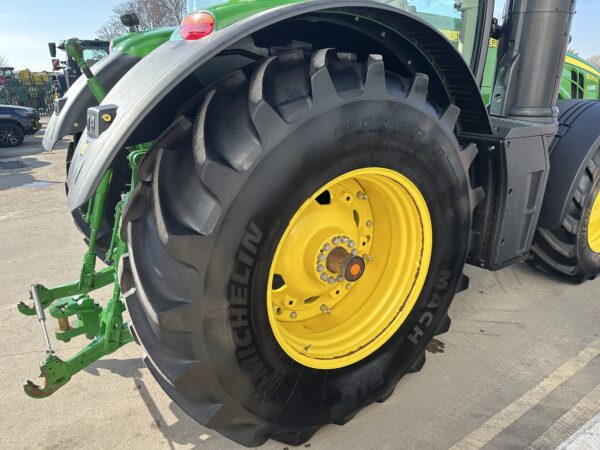 John Deere 8270R - Image 8