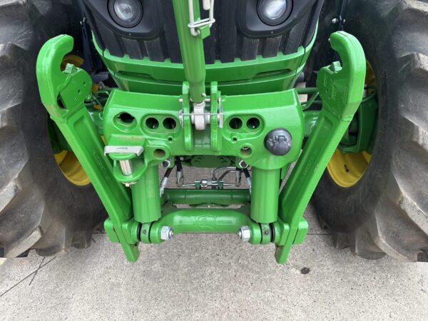 John Deere 6215R - Image 8
