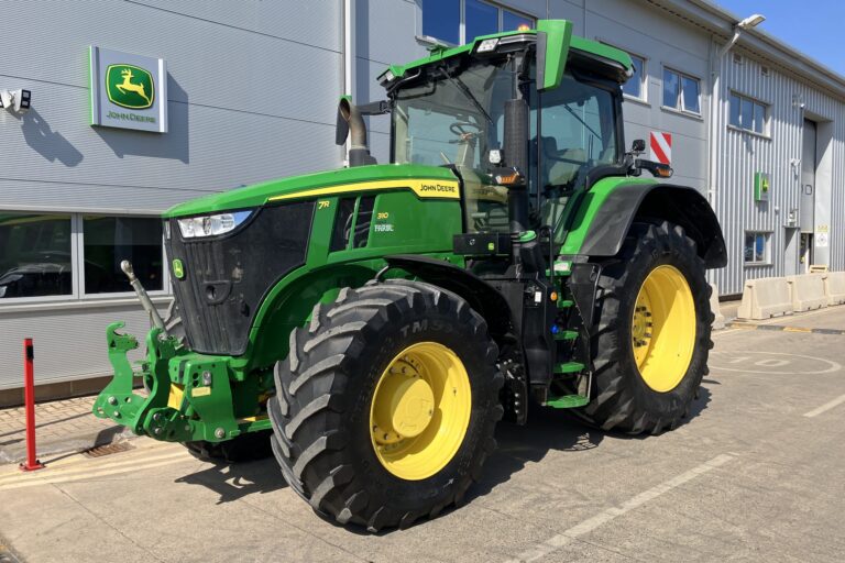 John Deere 7R 310