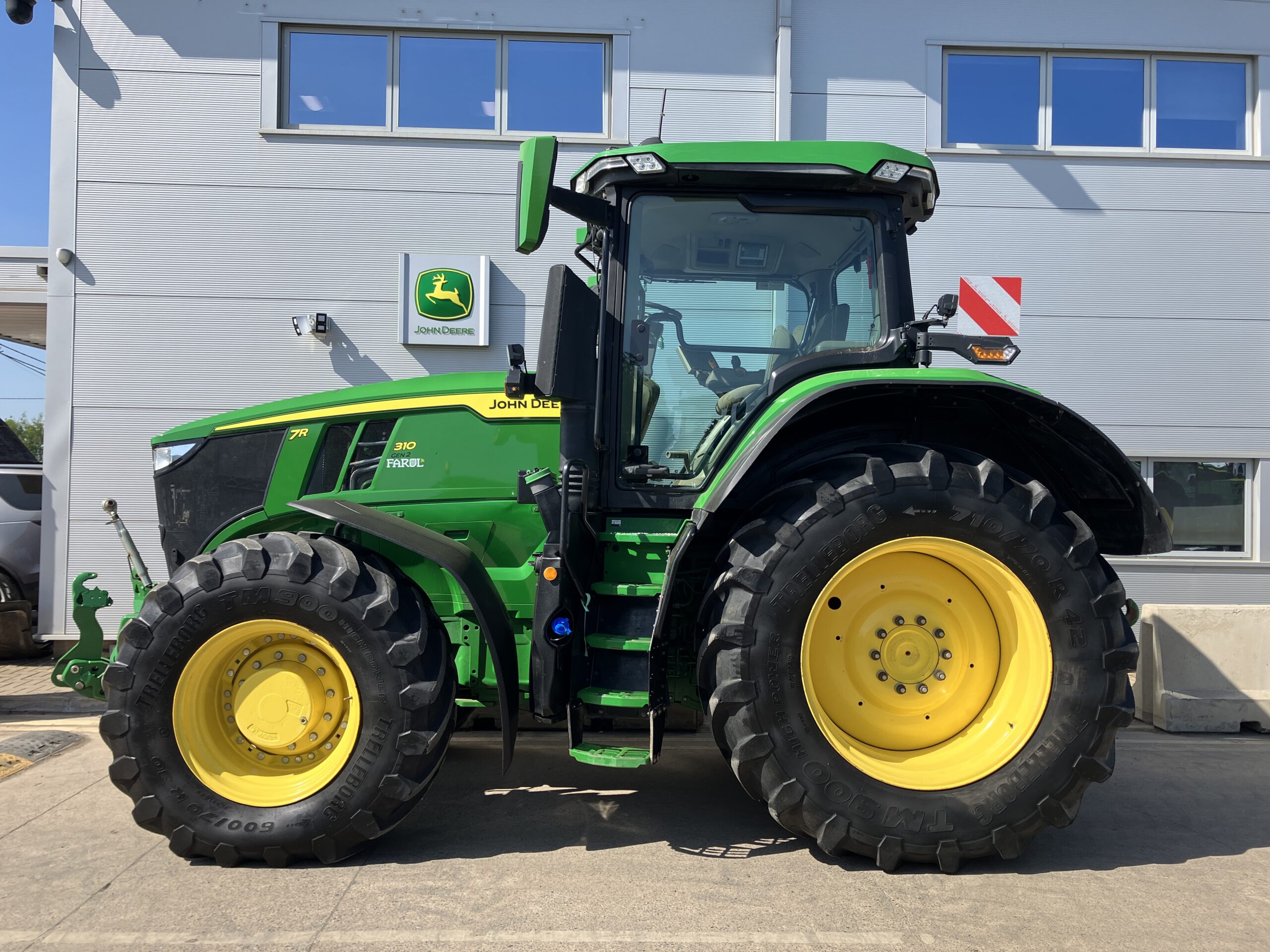 John Deere 7R 310