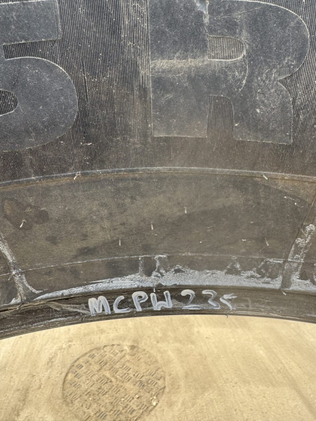 650/65X42 Michelin Multibib - Image 2