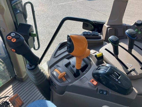 John Deere 6110M - Image 20