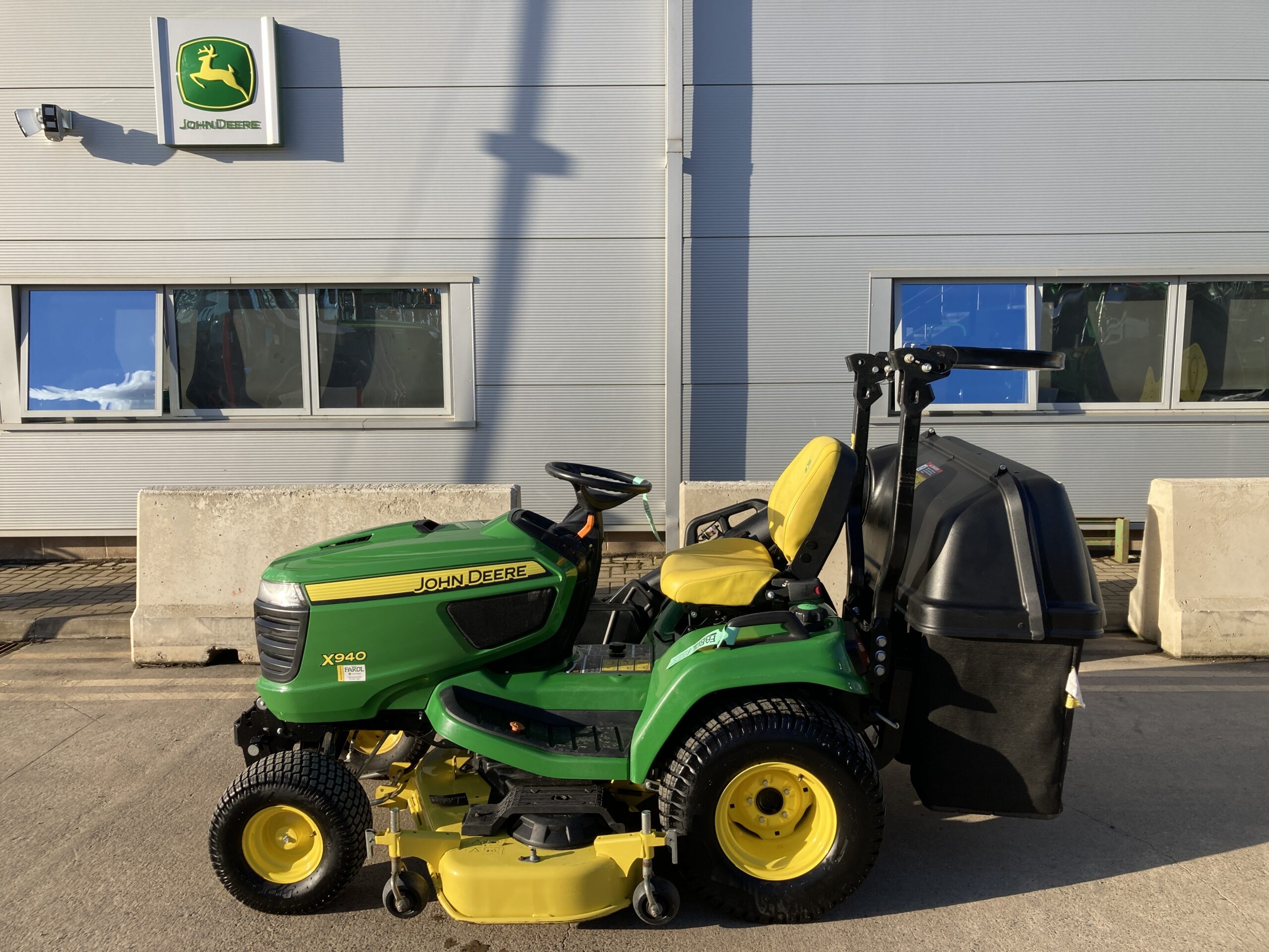 John Deere X940