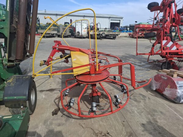 Pomarol Z518 twin rotor tedder - Image 3