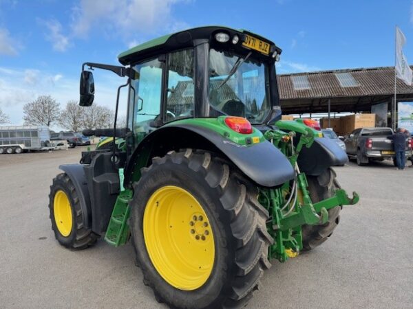 John Deere 6110M - Image 10