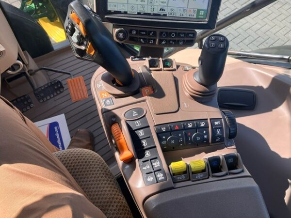 JOHN DEERE 6155R - Image 16