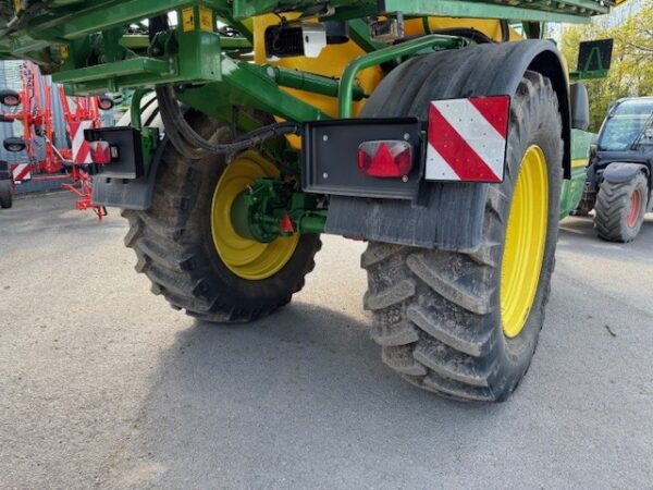 John Deere R962I - Image 34