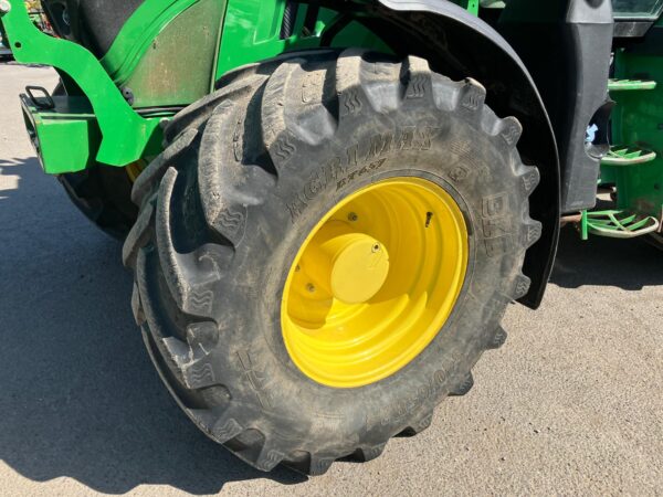 John Deere 6130R - Image 2