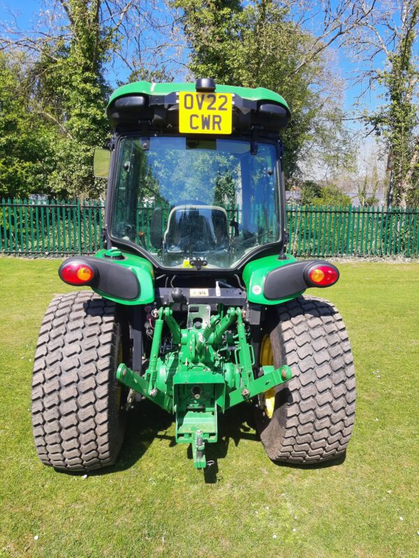 John Deere 4066R Compact Tractor - Image 3