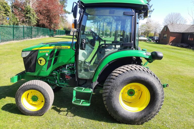 John Deere 4066R Compact Tractor