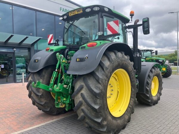John Deere 6215R - Image 4
