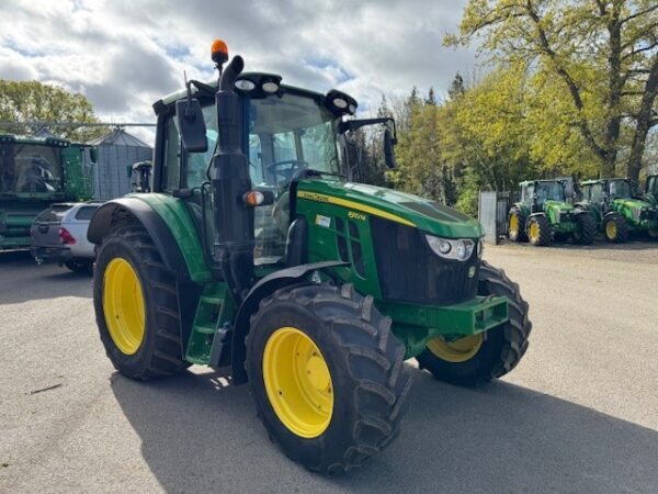 John Deere 6110M - Image 4
