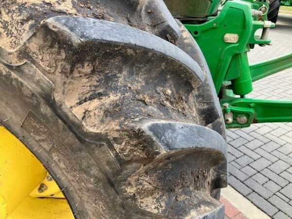 John Deere 6250R - Image 12