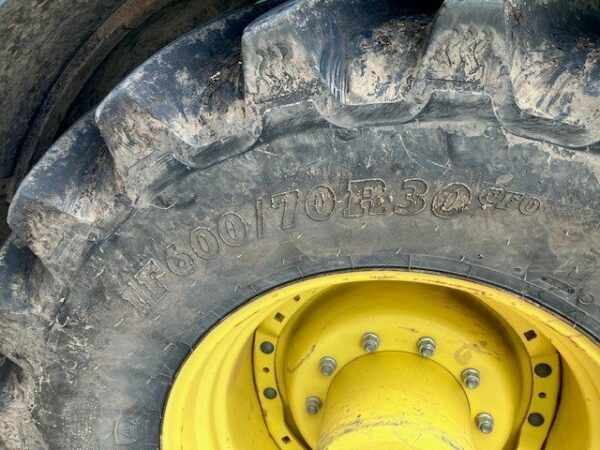 John Deere 6250R - Image 8