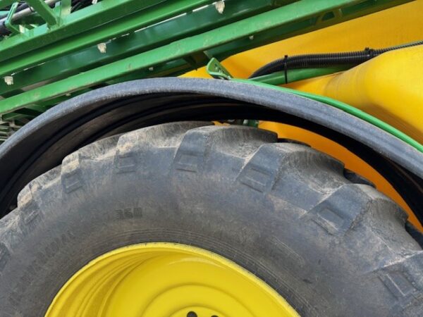 John Deere R962I - Image 28