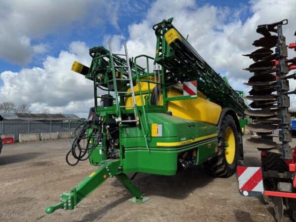 John Deere R962i - Image 9