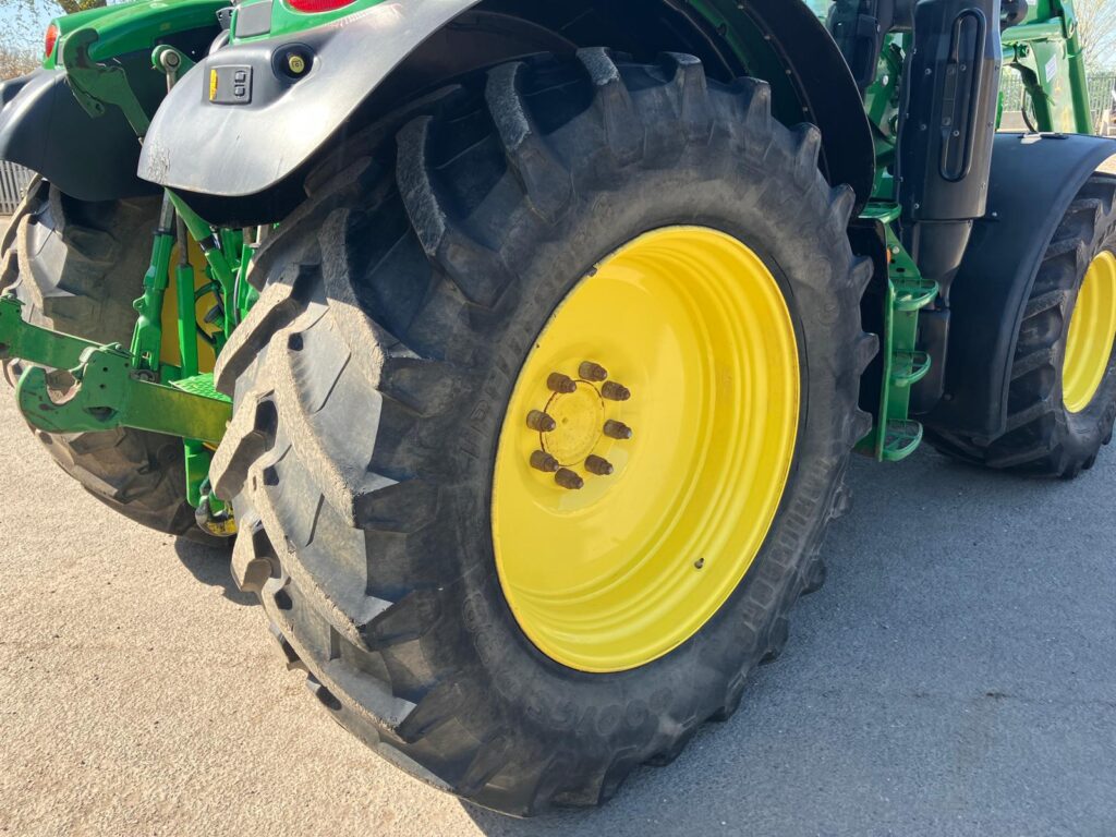 John Deere 6130R - Image 9