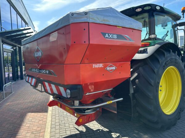 Kuhn Axis 40.2 H EMC W - Image 8
