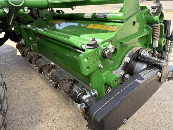 John Deere 7200A Trim & Surrounds mower - Image 5