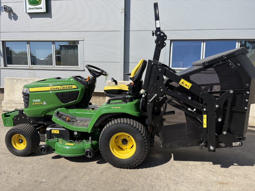 John Deere X950R Cut & Collect mower