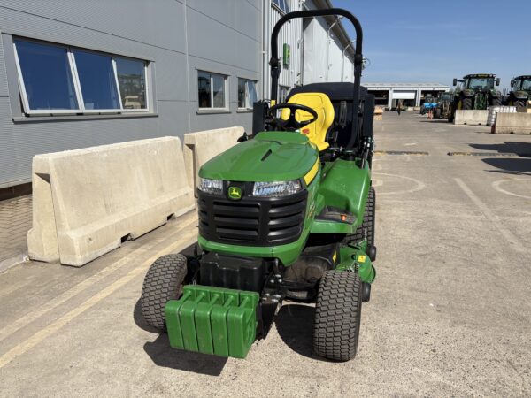 John Deere X950R Cut & Collect mower - Image 2