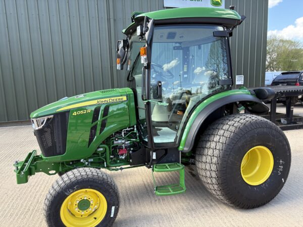 John Deere 4052R Compact Tractor