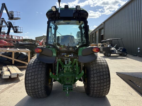 John Deere 4052R Compact Tractor - Image 4