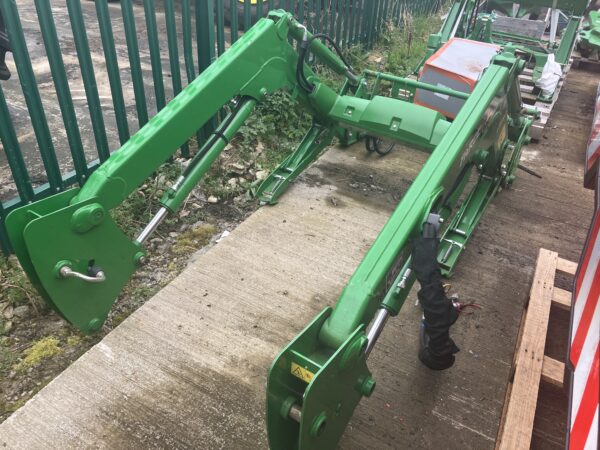 John Deere H240 Loader Boom - Image 3