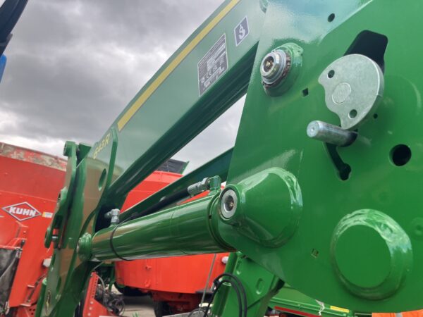 John Deere 643R Loader and Brackets - Image 6